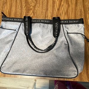 Bictoria’s Secret Bag